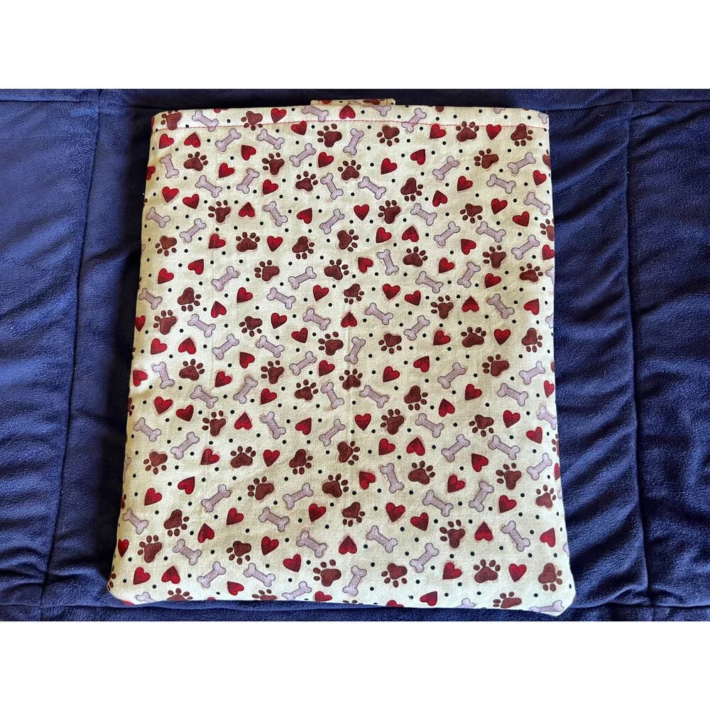 NWOT Pet Lovers Medium Book Sleeve, See Through Front Pocket, Corner Bookmark